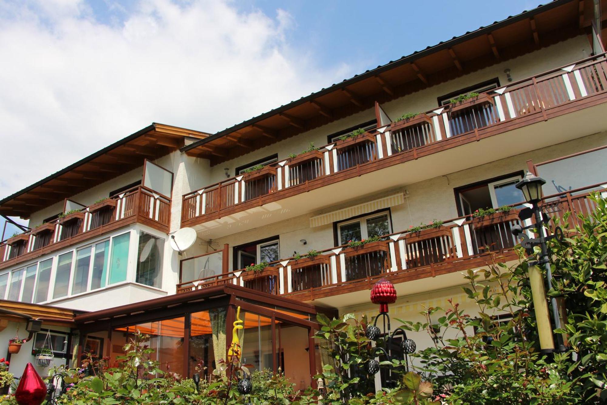 Haus Riedl Otel Seeboden Dış mekan fotoğraf