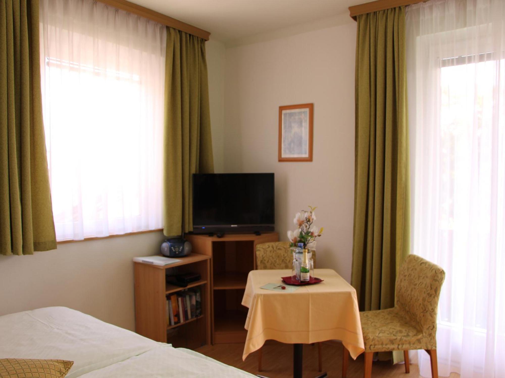 Haus Riedl Otel Seeboden Oda fotoğraf